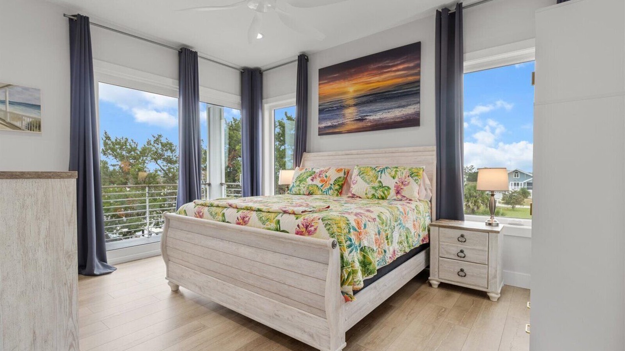 Photo of Bedroom in Dixie Shores