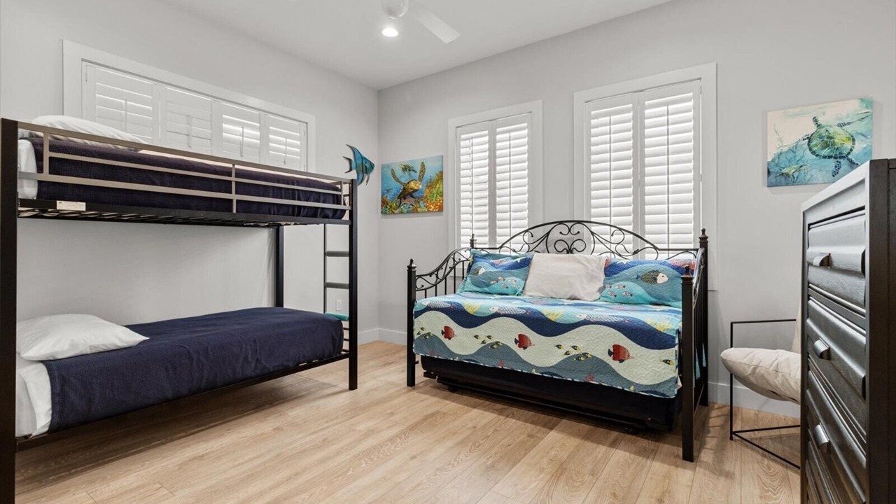 Photo of Bedroom in Dixie Shores