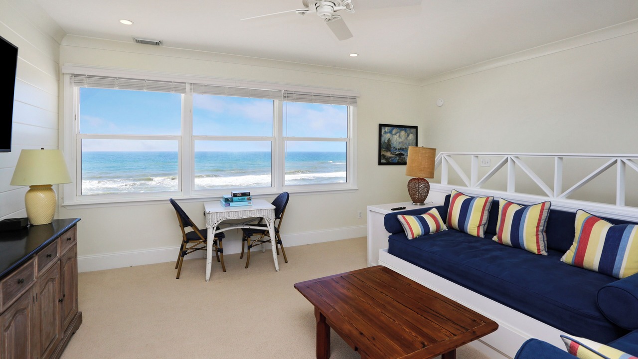 Photo of Livingroom in Port St. Joe