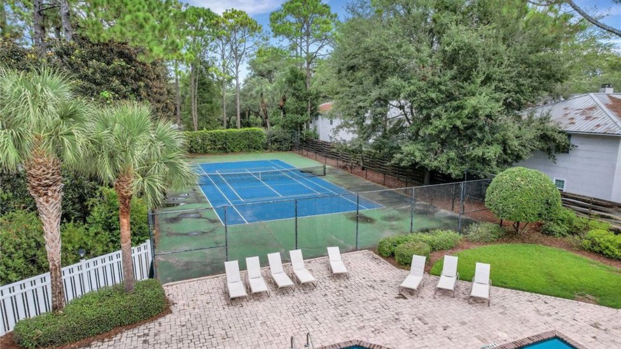 Photo of Others in Saint Simons Heights