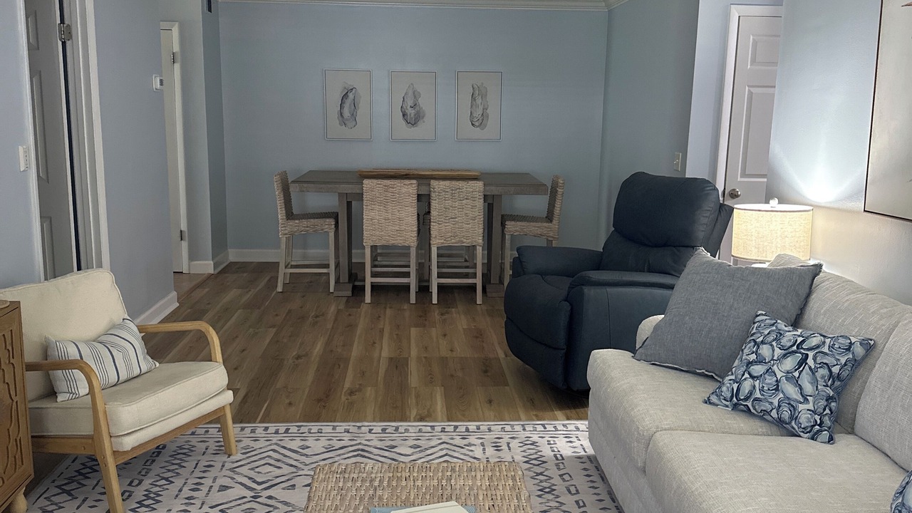 Photo of Livingroom in Saint Simons Heights
