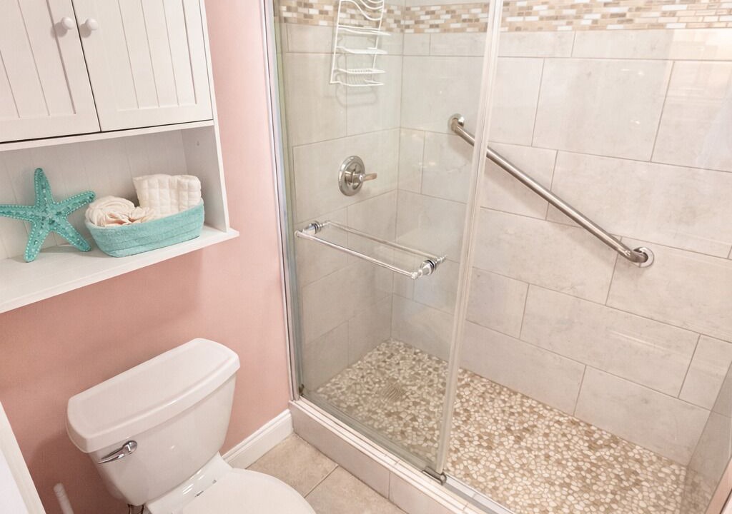 Photo of Bathroom in Thomas Drive