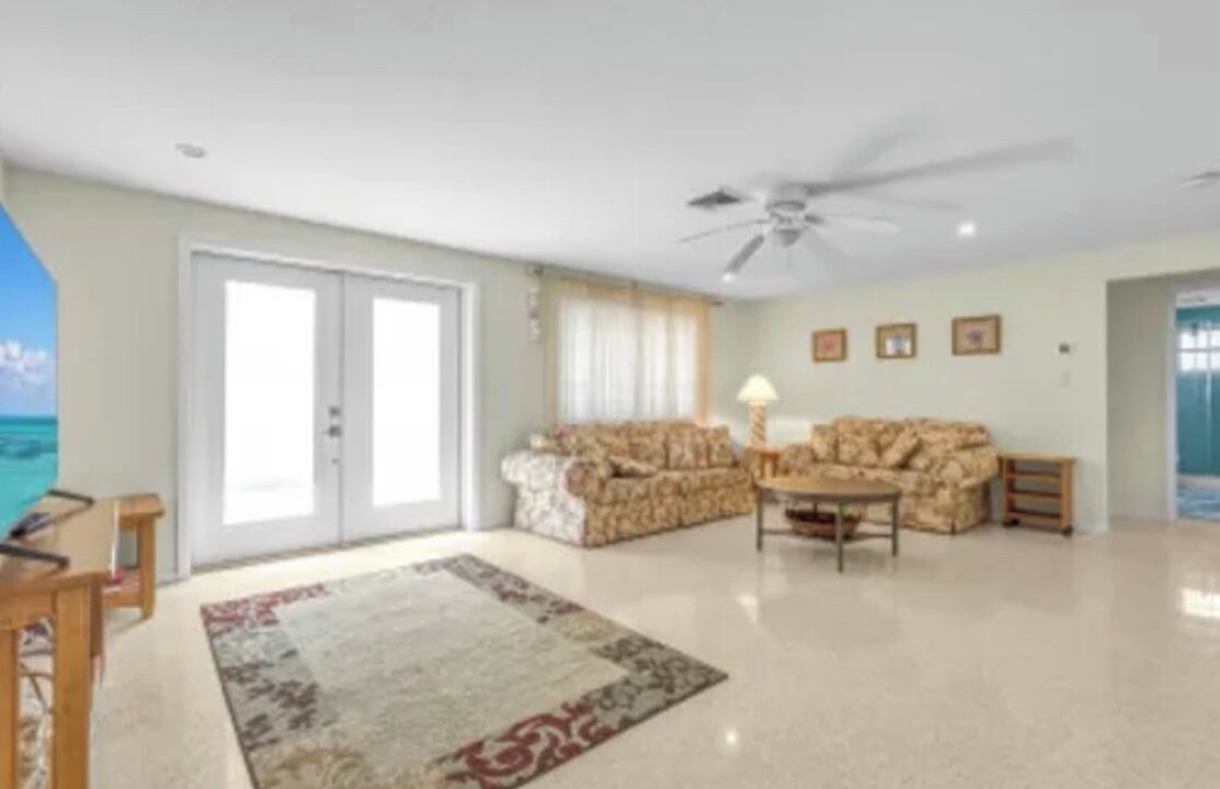 Photo of Livingroom in Laurel