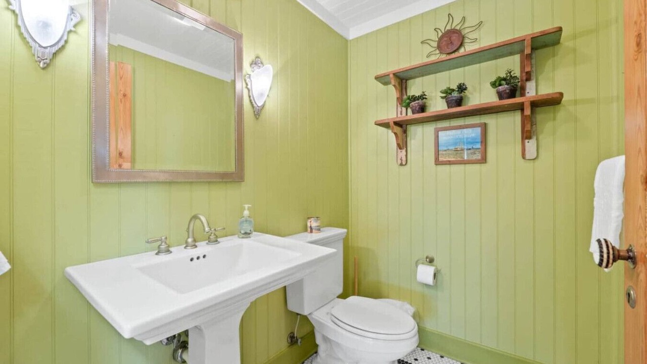 Photo of Bathroom in Indian Pass