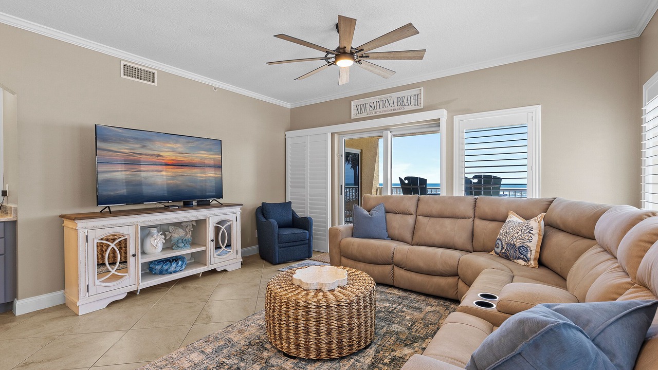 Photo of Livingroom in New Smyrna Beach