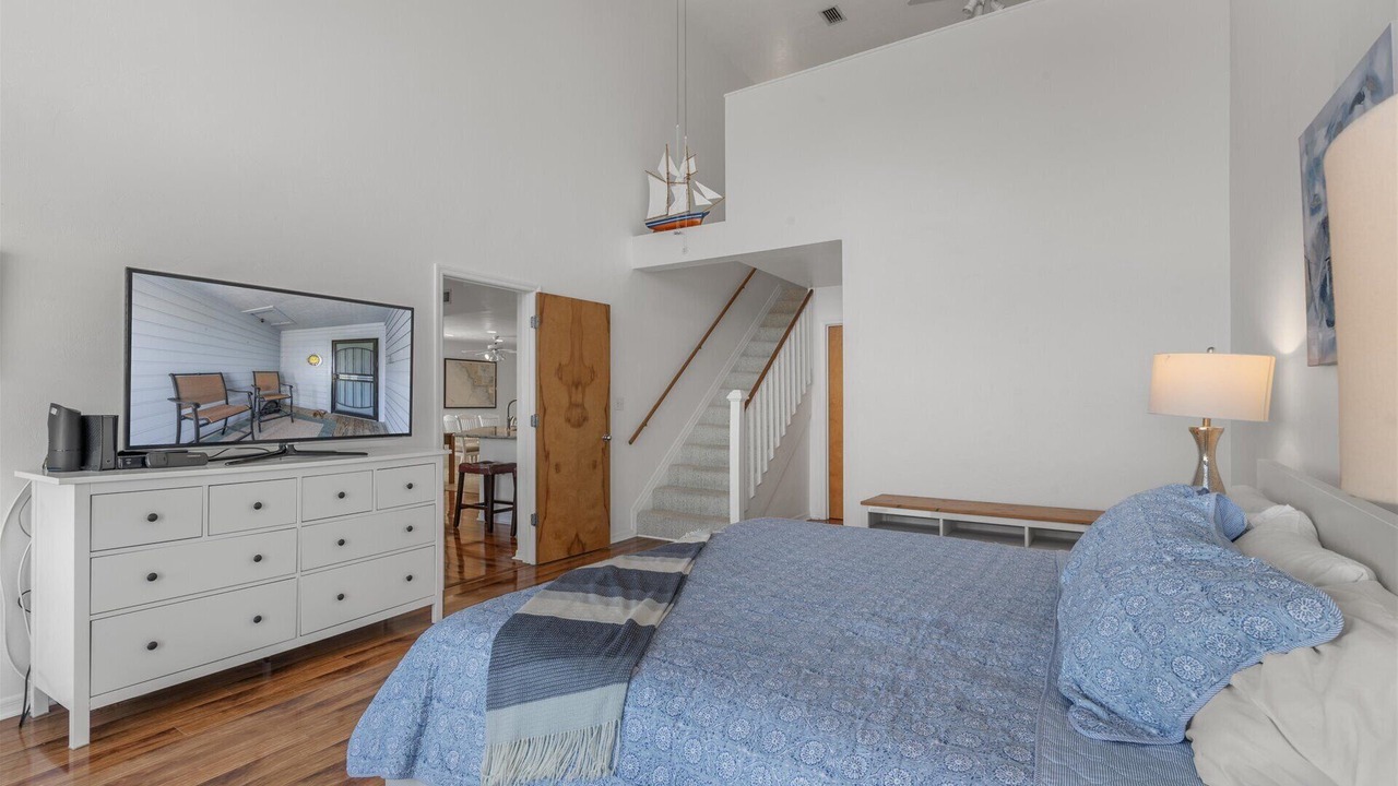 Photo of Bedroom in Cedar Key
