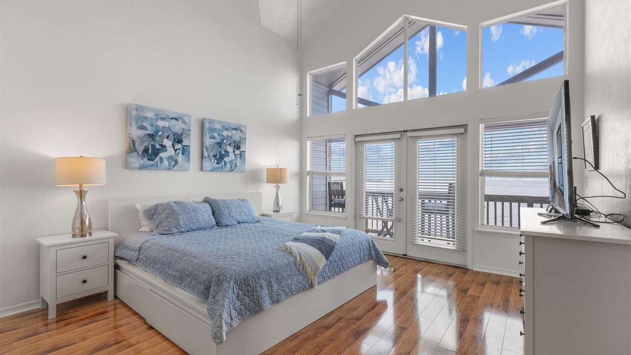 Photo of Bedroom in Cedar Key