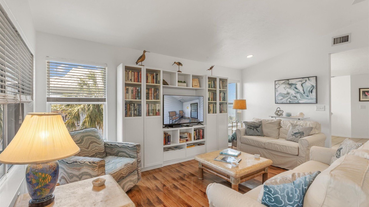 Photo of Livingroom in Cedar Key