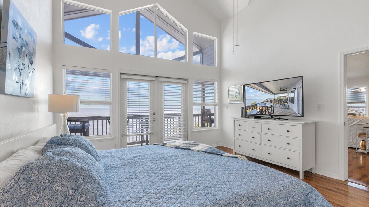 Photo of Bedroom in Cedar Key