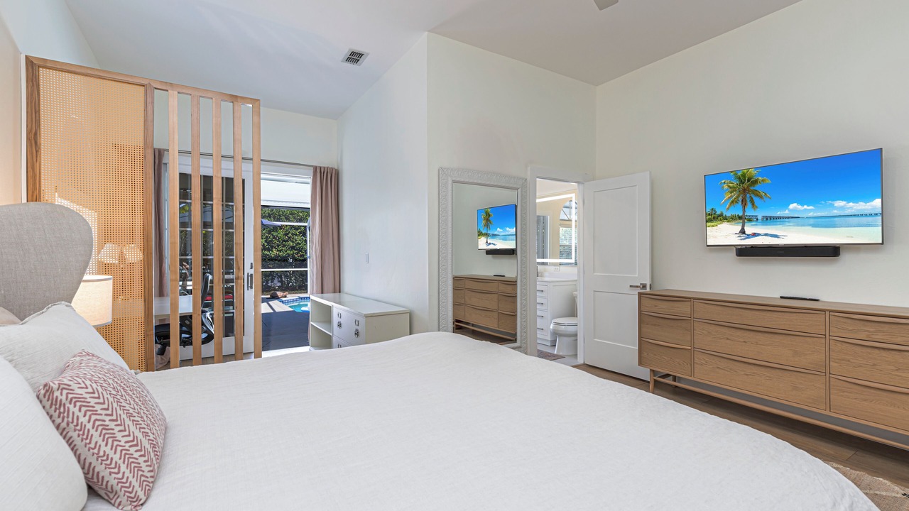 Photo of Outdoor in Crown Pointe