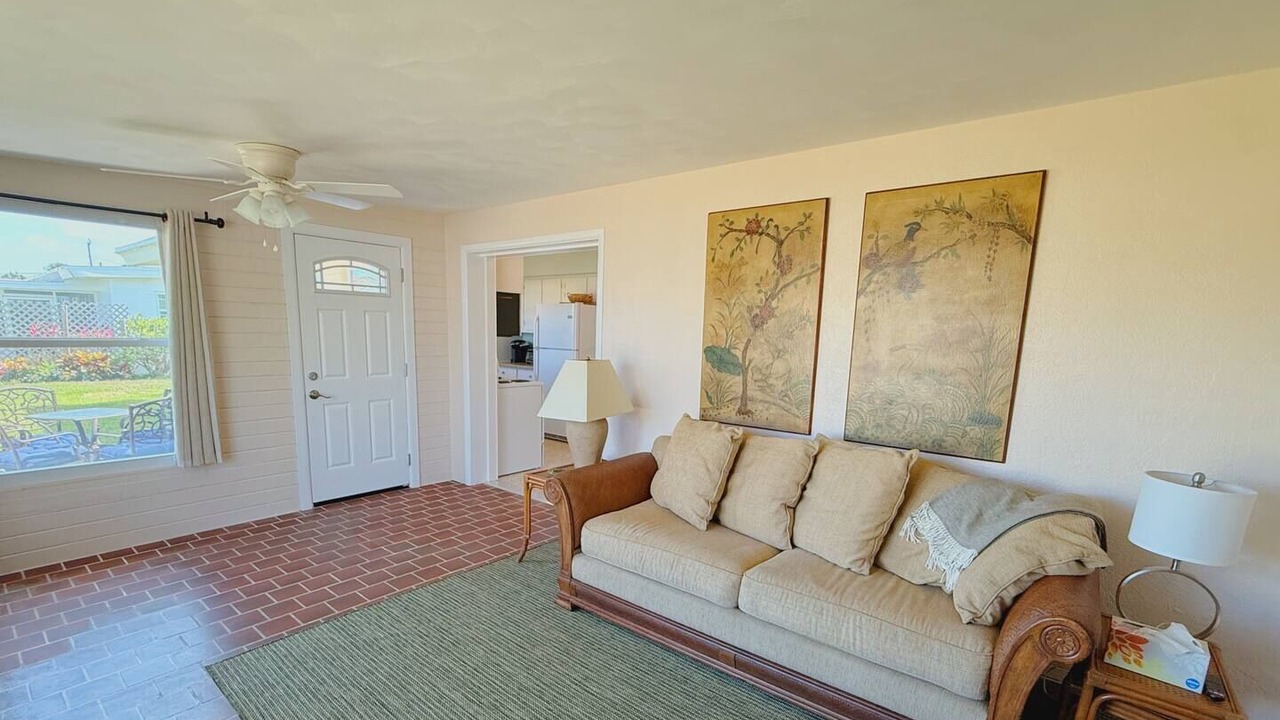 Photo of Livingroom in Daytona Beach