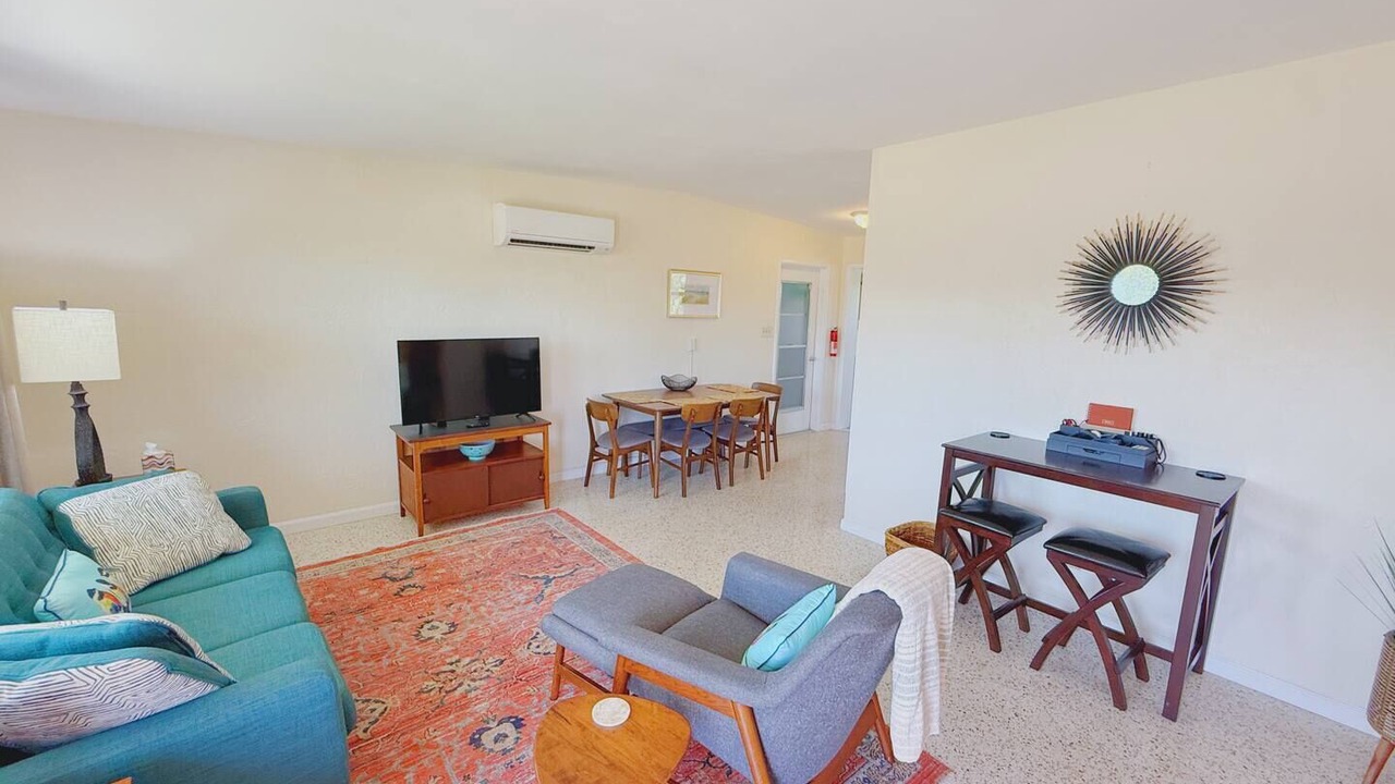 Photo of Livingroom in Daytona Beach