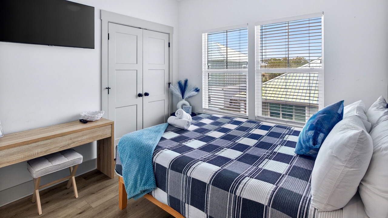 Photo of Bedroom in Inlet Beach Heights