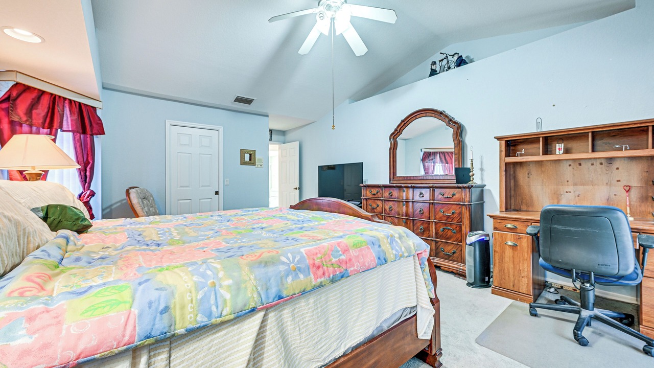 Photo of Bedroom in Deep Creek