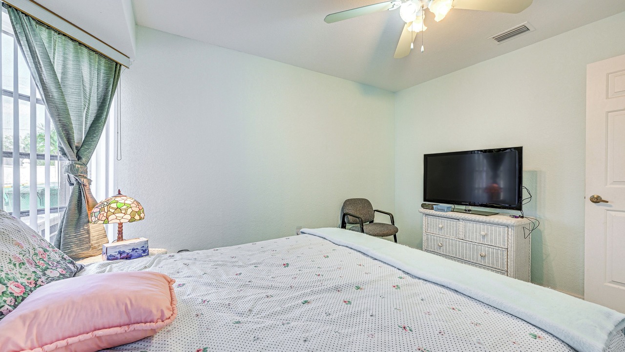 Photo of Bedroom in Deep Creek