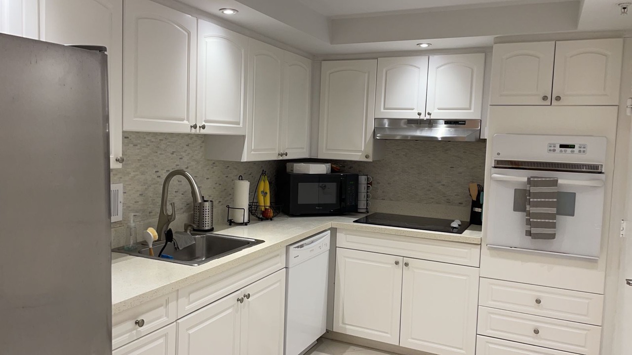 Photo of Kitchen in Hollywood South Central Beach