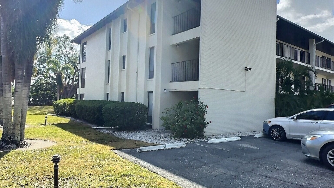 Photo of Others in Gulf Gate Estates