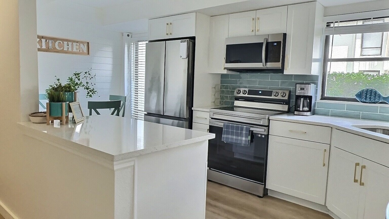 Photo of Others in Gulf Gate Estates