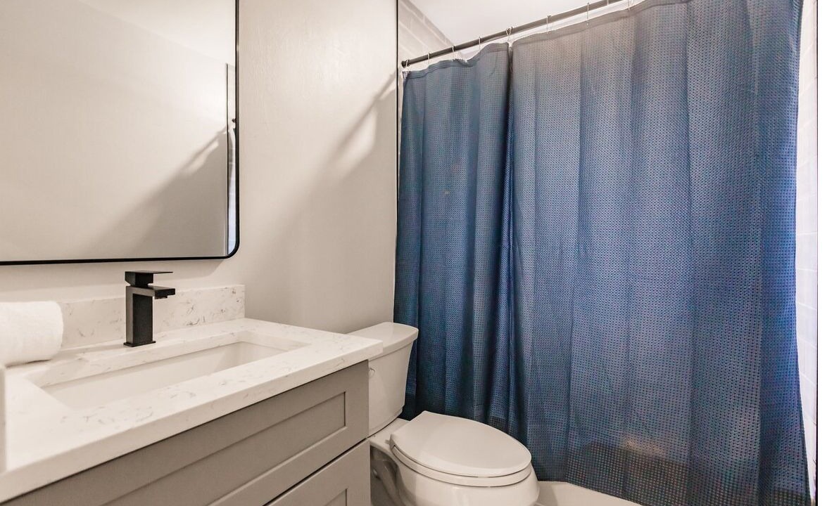 Photo of Bathroom in San Carlos Park
