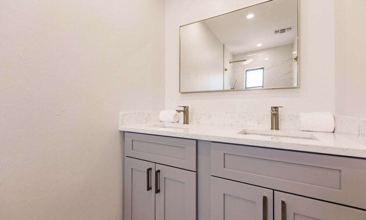 Photo of Bathroom in San Carlos Park