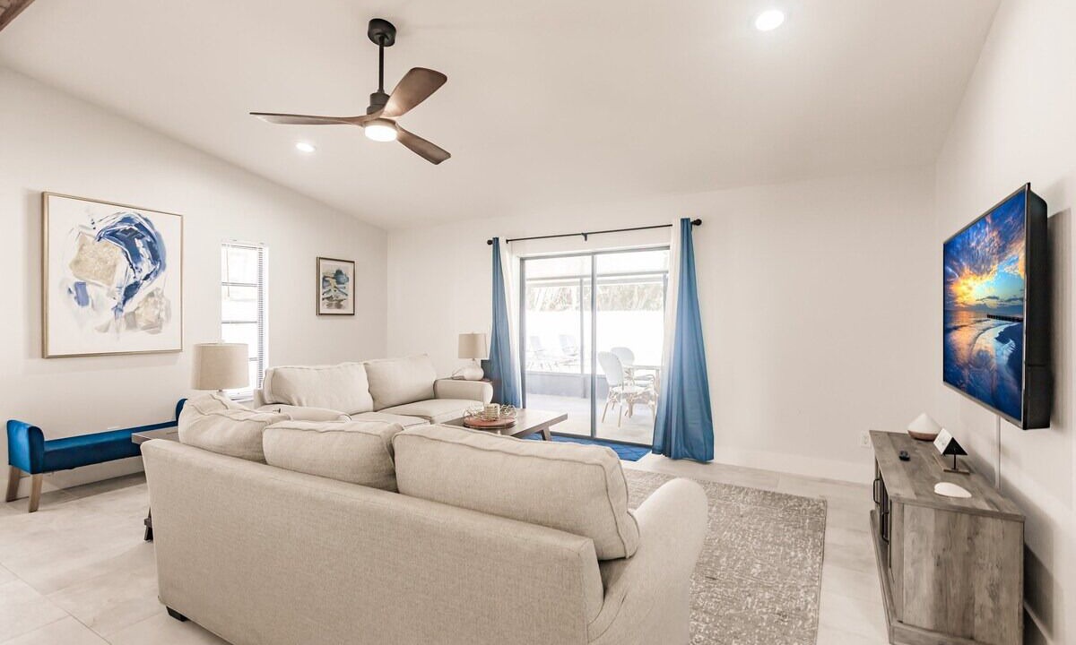 Photo of Livingroom in San Carlos Park