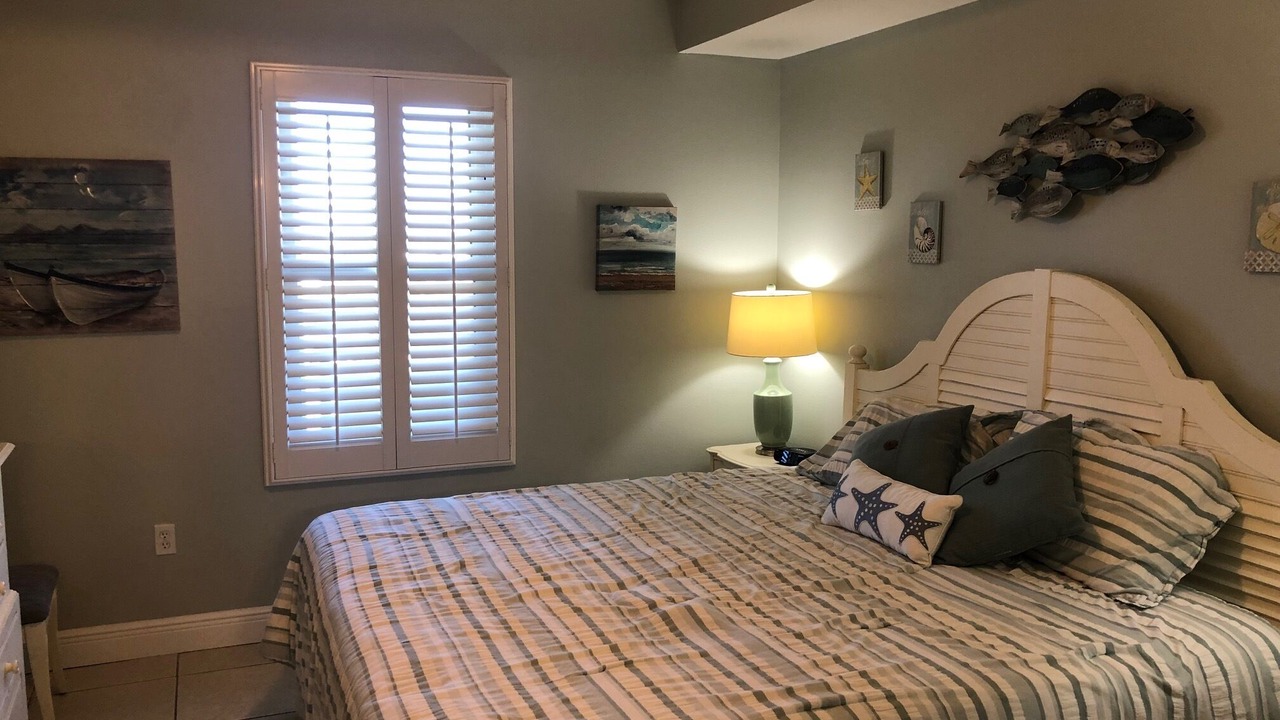 Photo of Bedroom in Miramar Beach