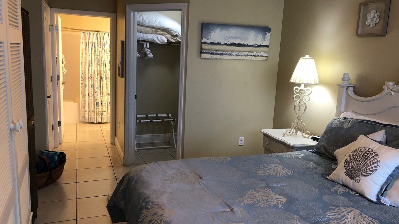 Photo of Bedroom in Miramar Beach