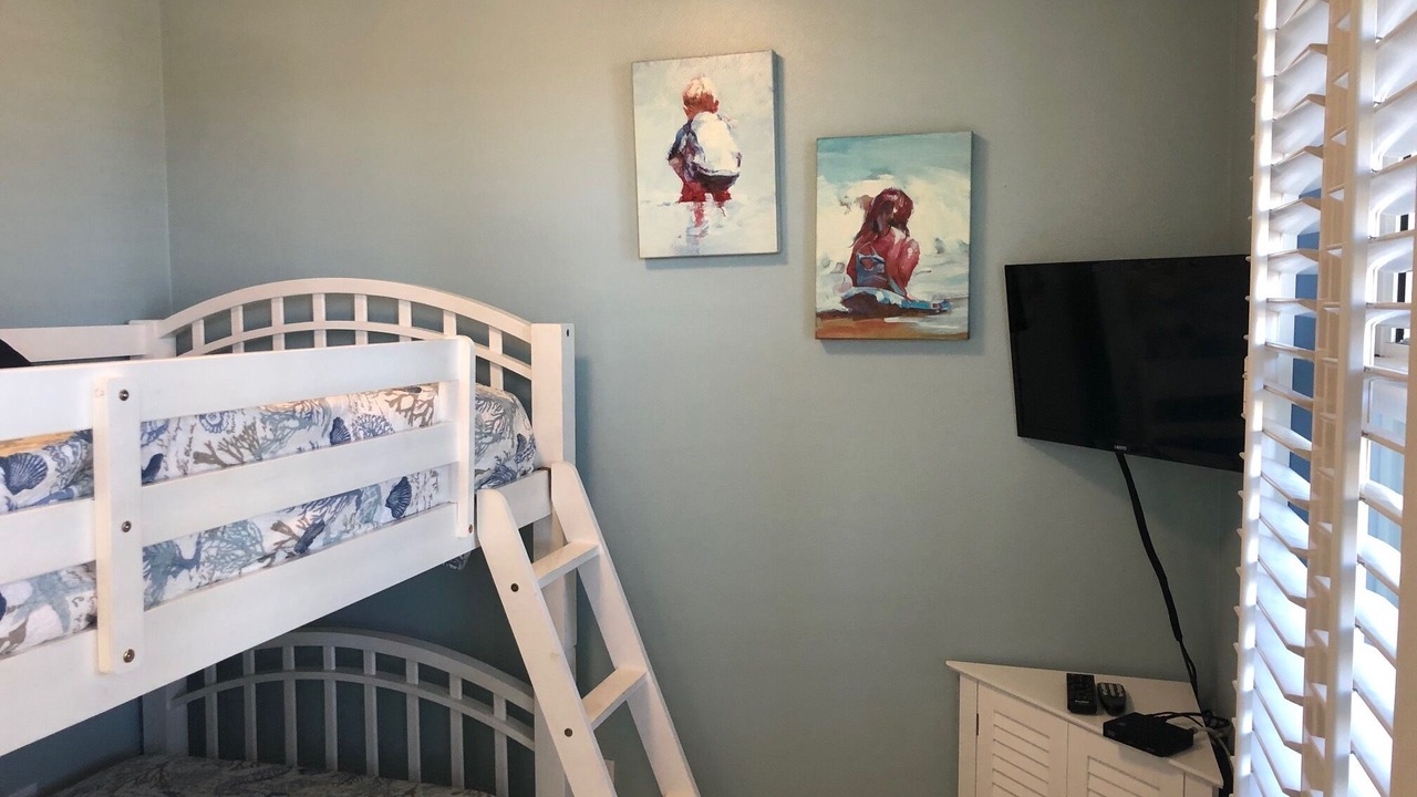 Photo of Bedroom in Miramar Beach