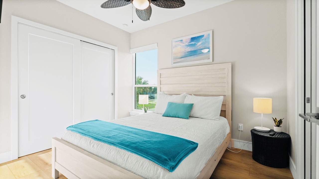 Photo of Bedroom in Wilbur-By-The-Sea