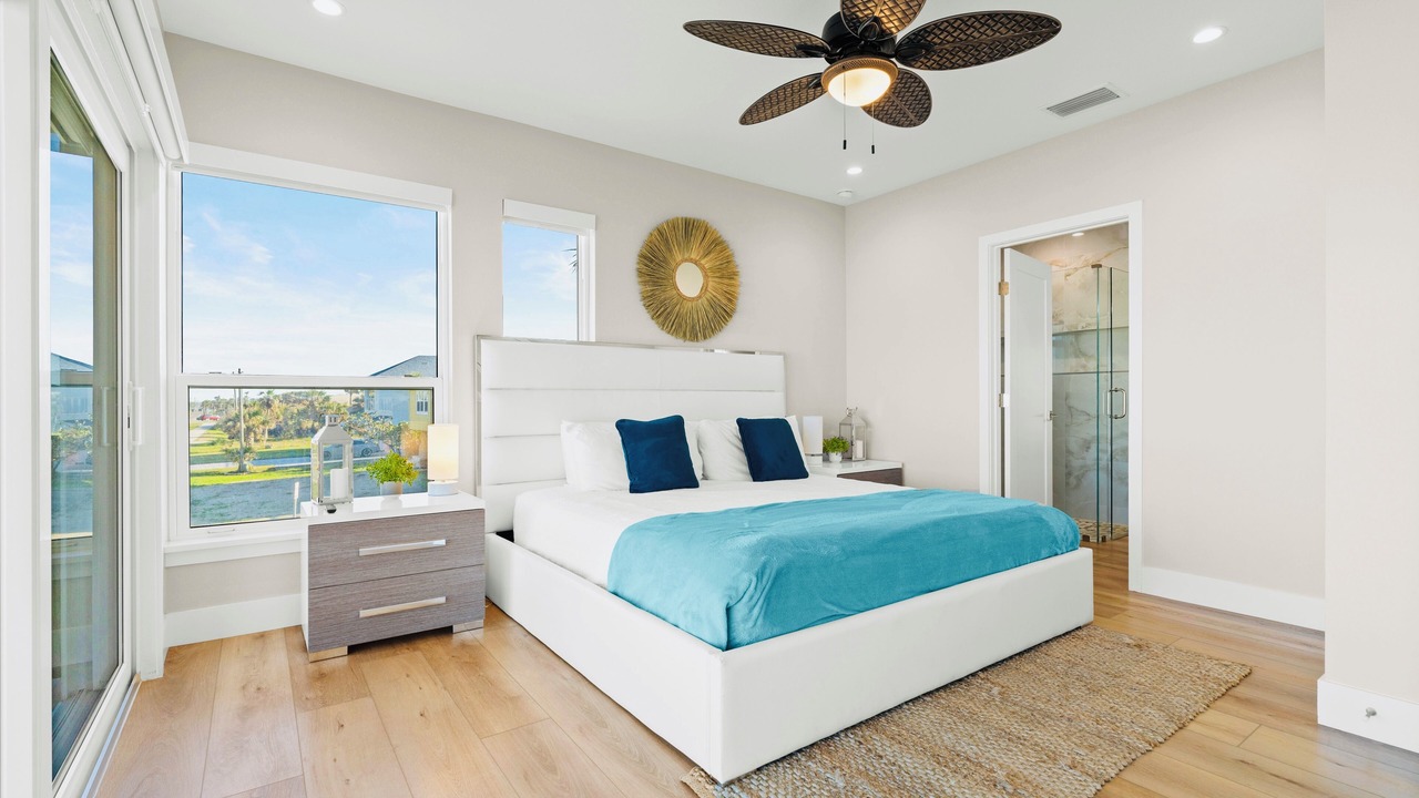 Photo of Bedroom in Wilbur-By-The-Sea