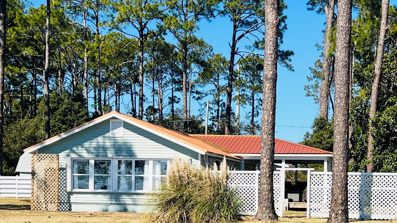 Photo of Outdoor in Eastpoint