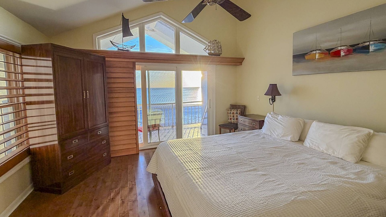 Photo of Bedroom in Madeira Beach