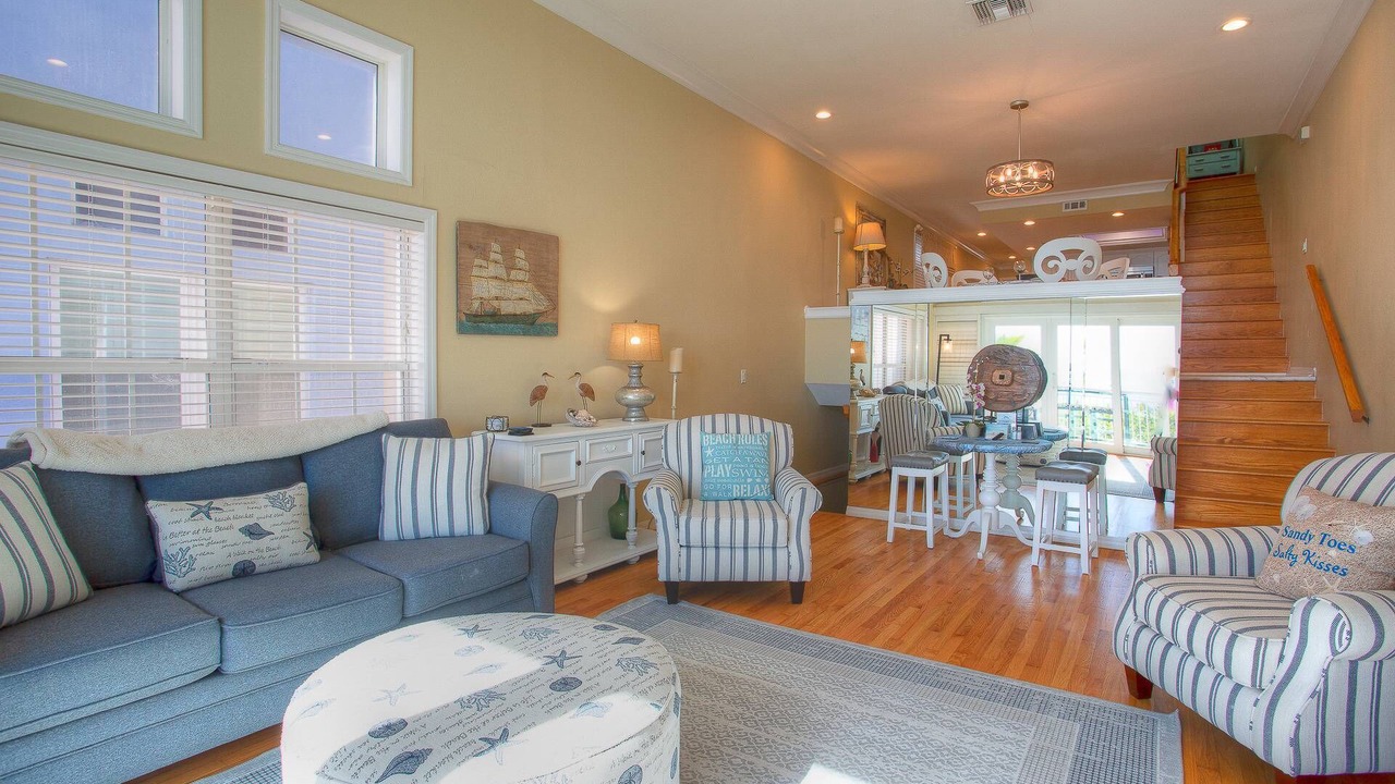 Photo of Livingroom in Madeira Beach