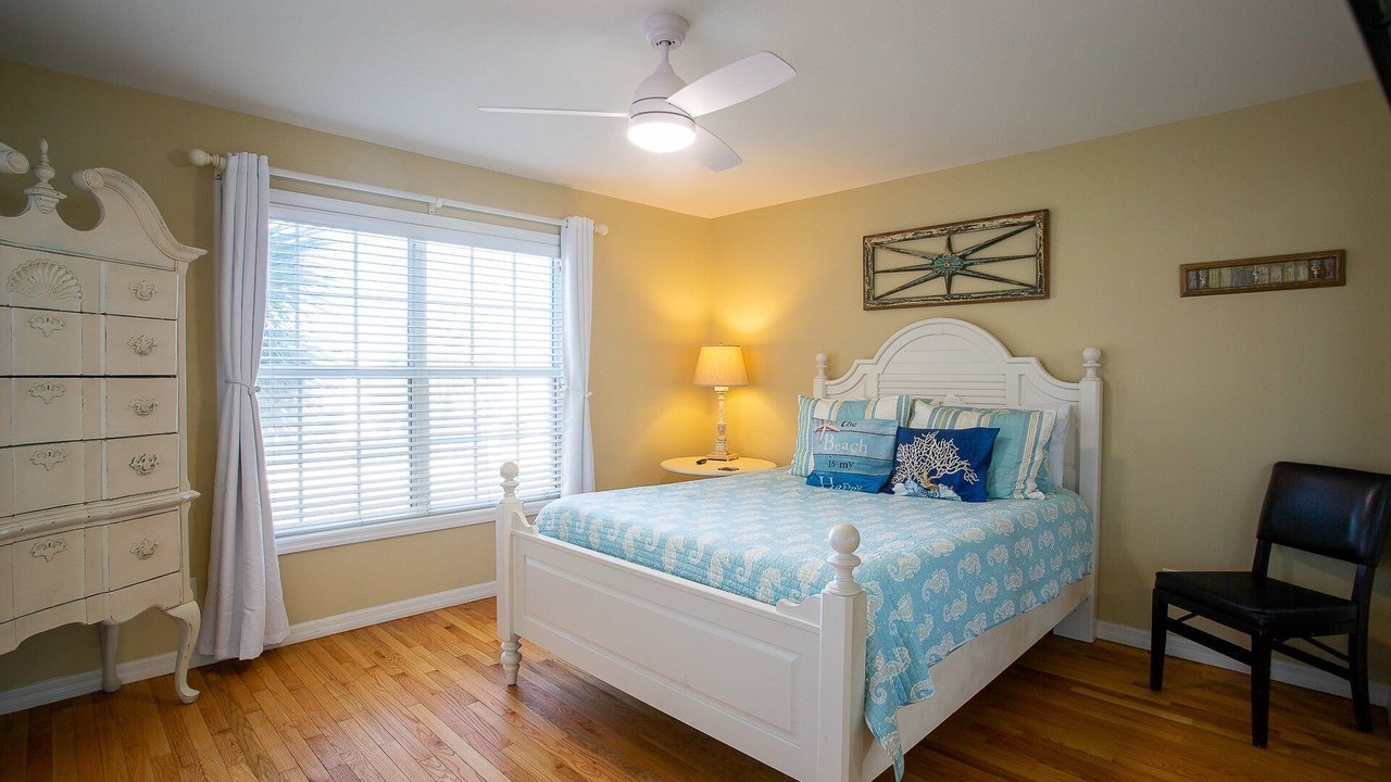 Photo of Bedroom in Madeira Beach