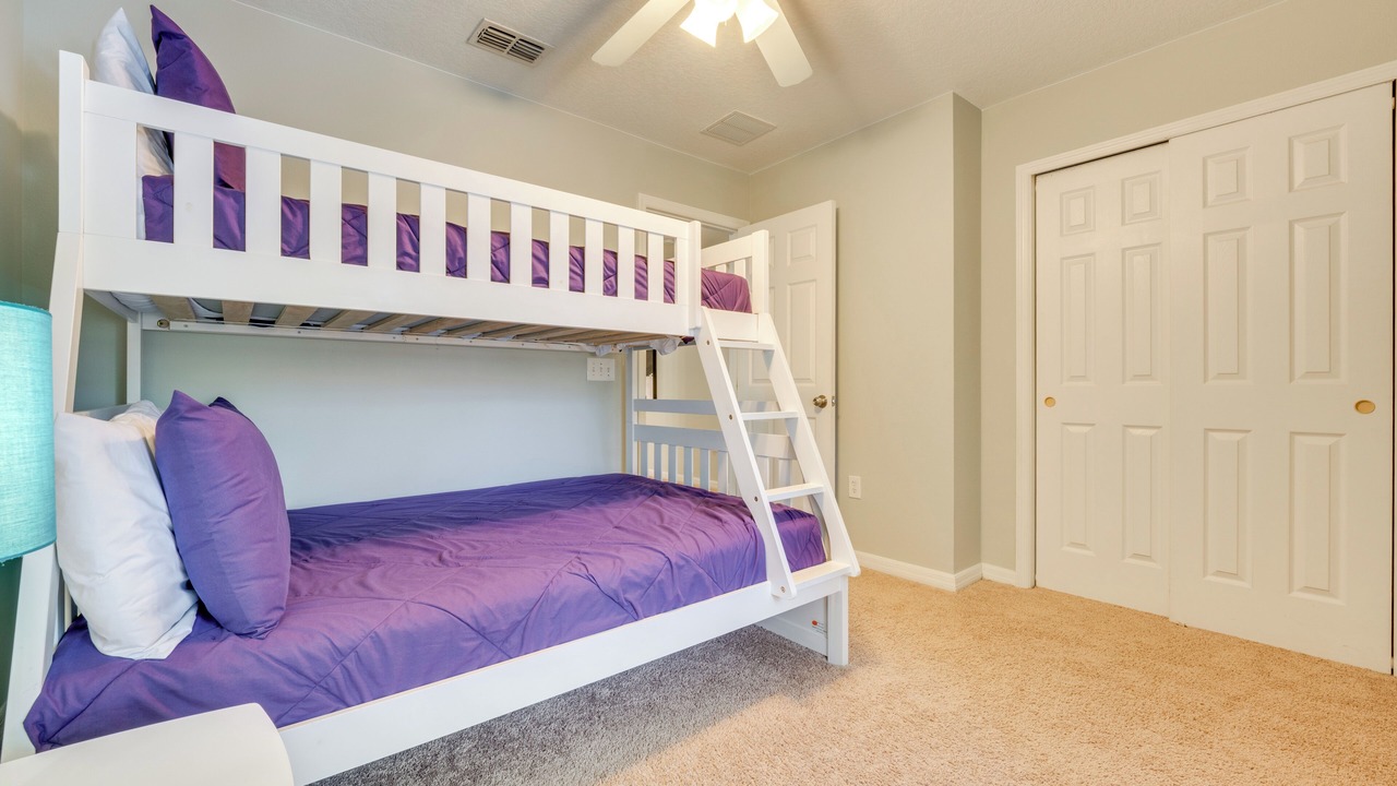 Photo of Bedroom in Crestwynd Bay