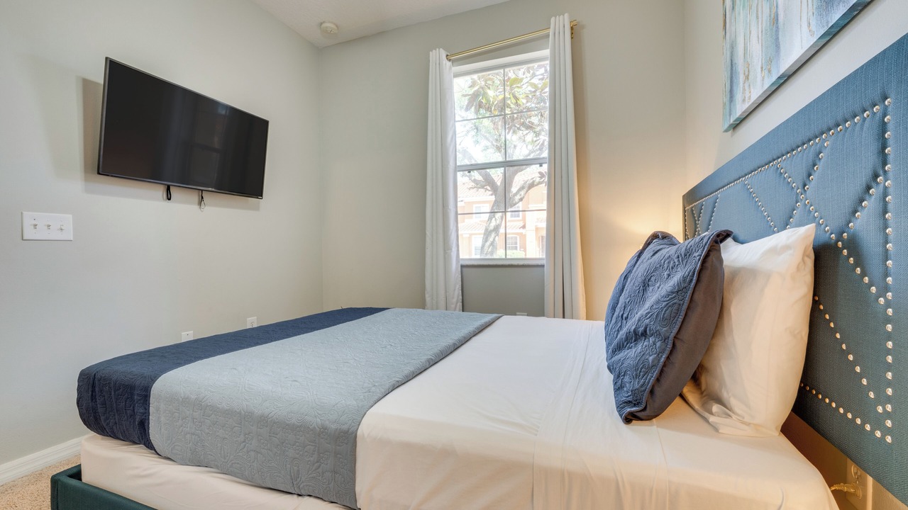 Photo of Bedroom in Crestwynd Bay