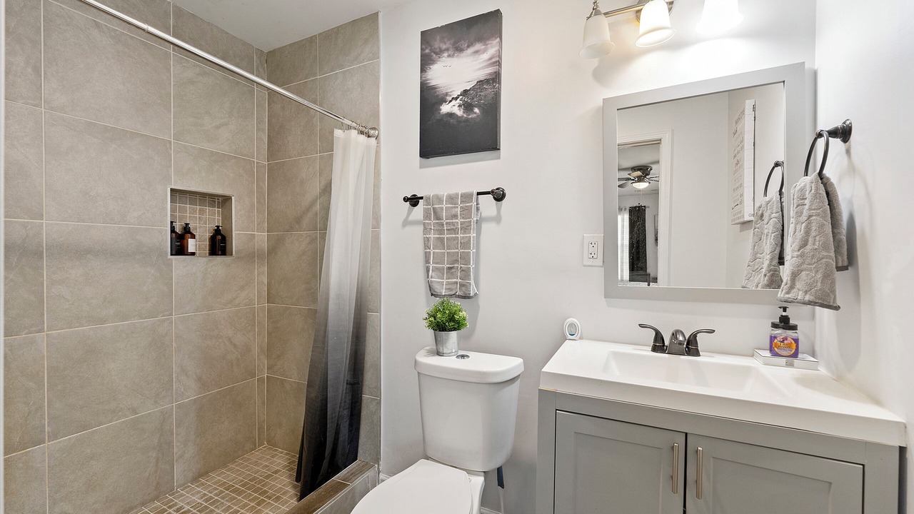Photo of Bathroom in Clarkdale
