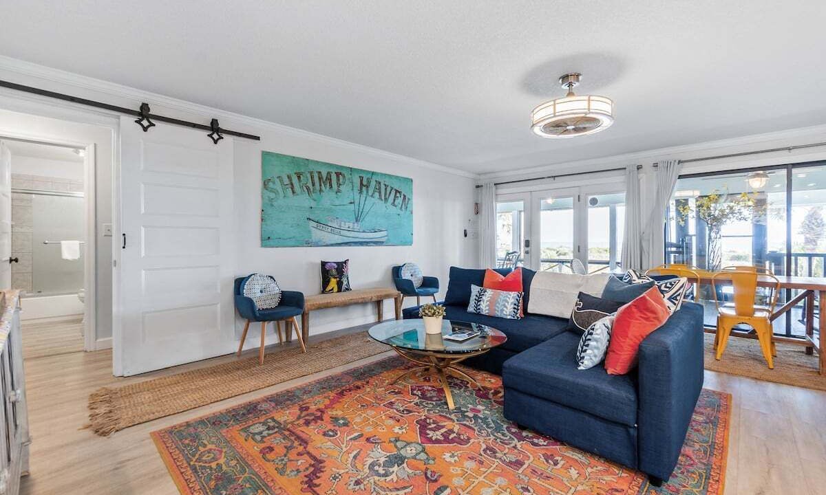 Photo of Livingroom in Butler Beach
