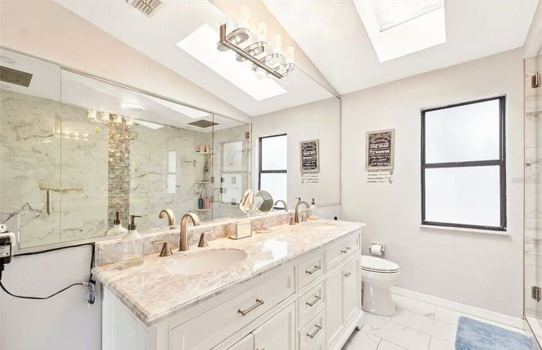 Photo of Bathroom in Woodlands