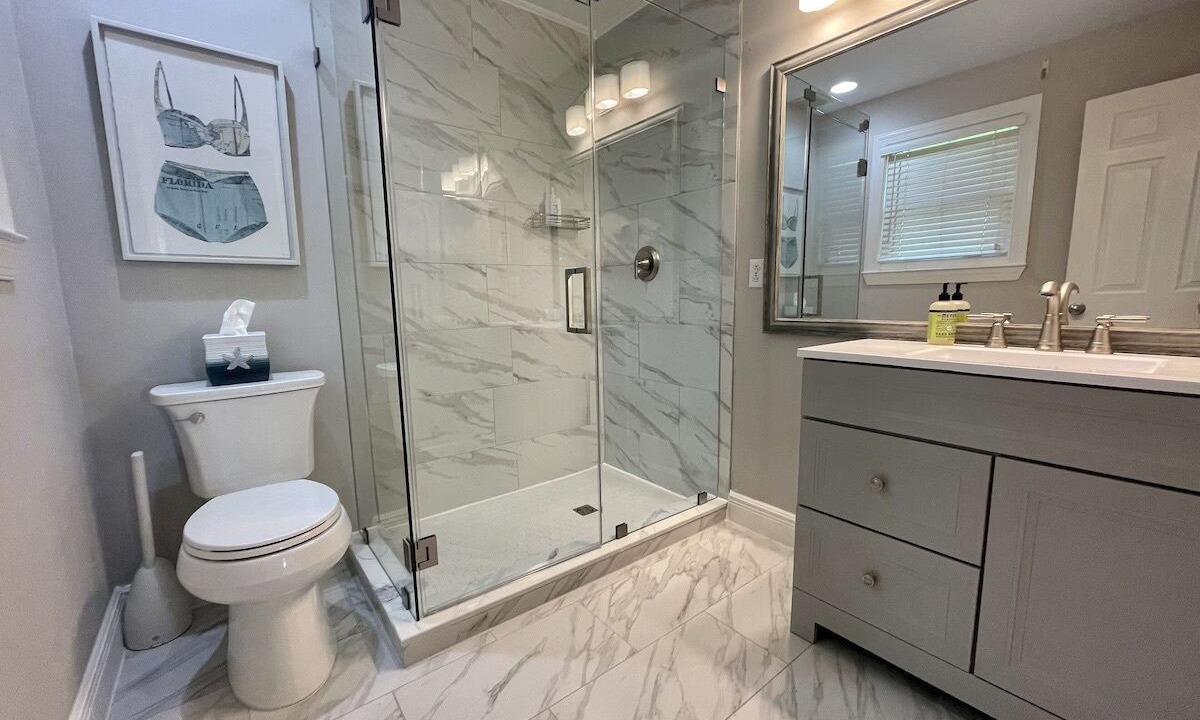 Photo of Bathroom in Marathon