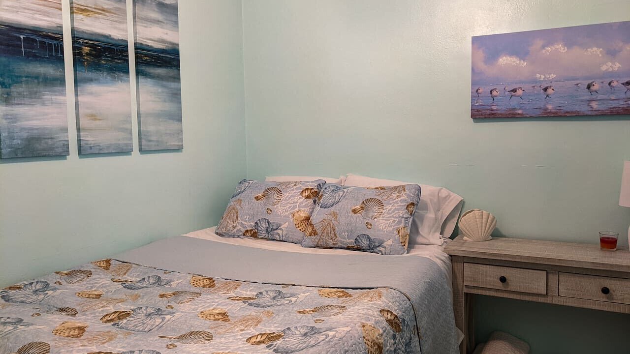 Photo of Bedroom in Cocoa Beach