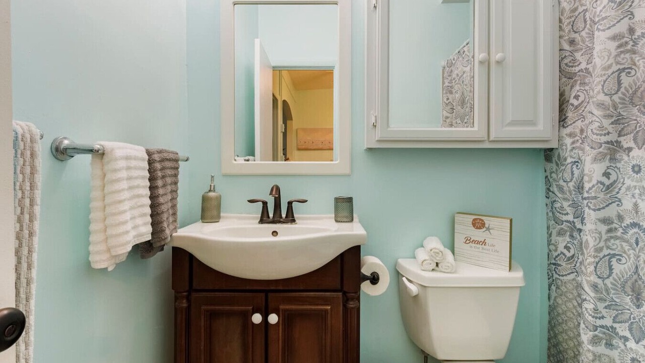 Photo of Bathroom in Cocoa Beach