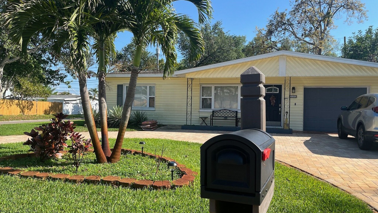 Photo of Outdoor in Seminole