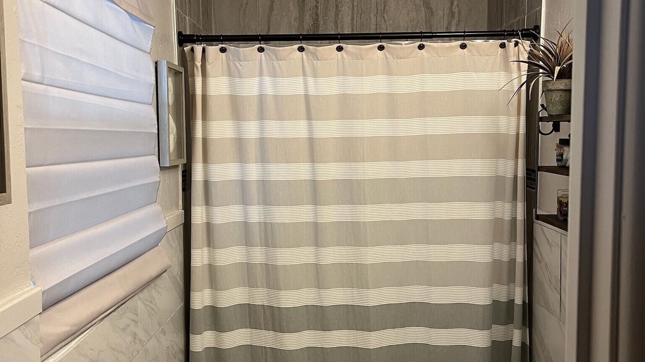 Photo of Bathroom in Seminole