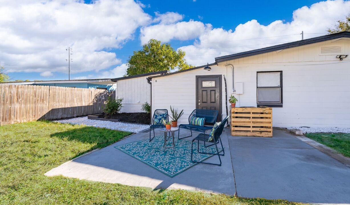 Photo of Patio Balcony in Sky Lake