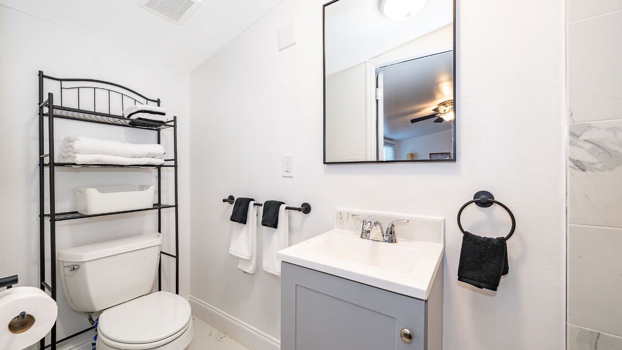 Photo of Bathroom in Sky Lake
