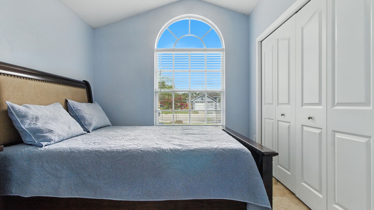 Photo of Bedroom in Town 'n' Country