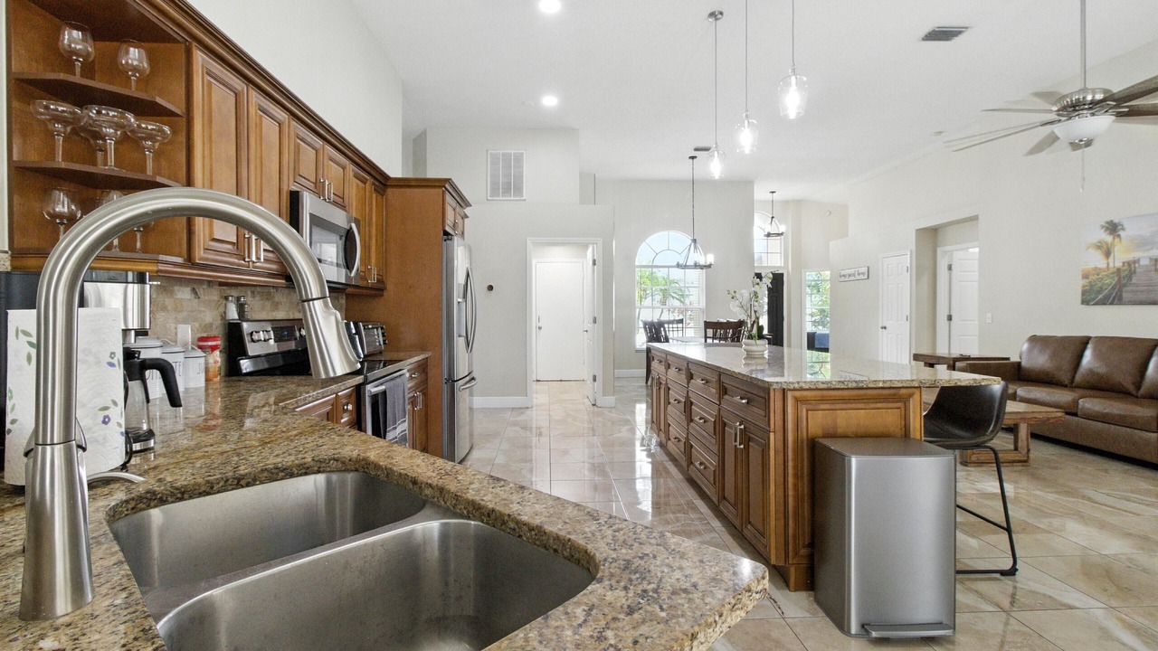 Photo of Kitchen in Town 'n' Country