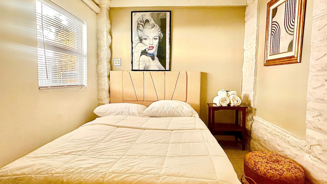 Photo of Bedroom in Midtown