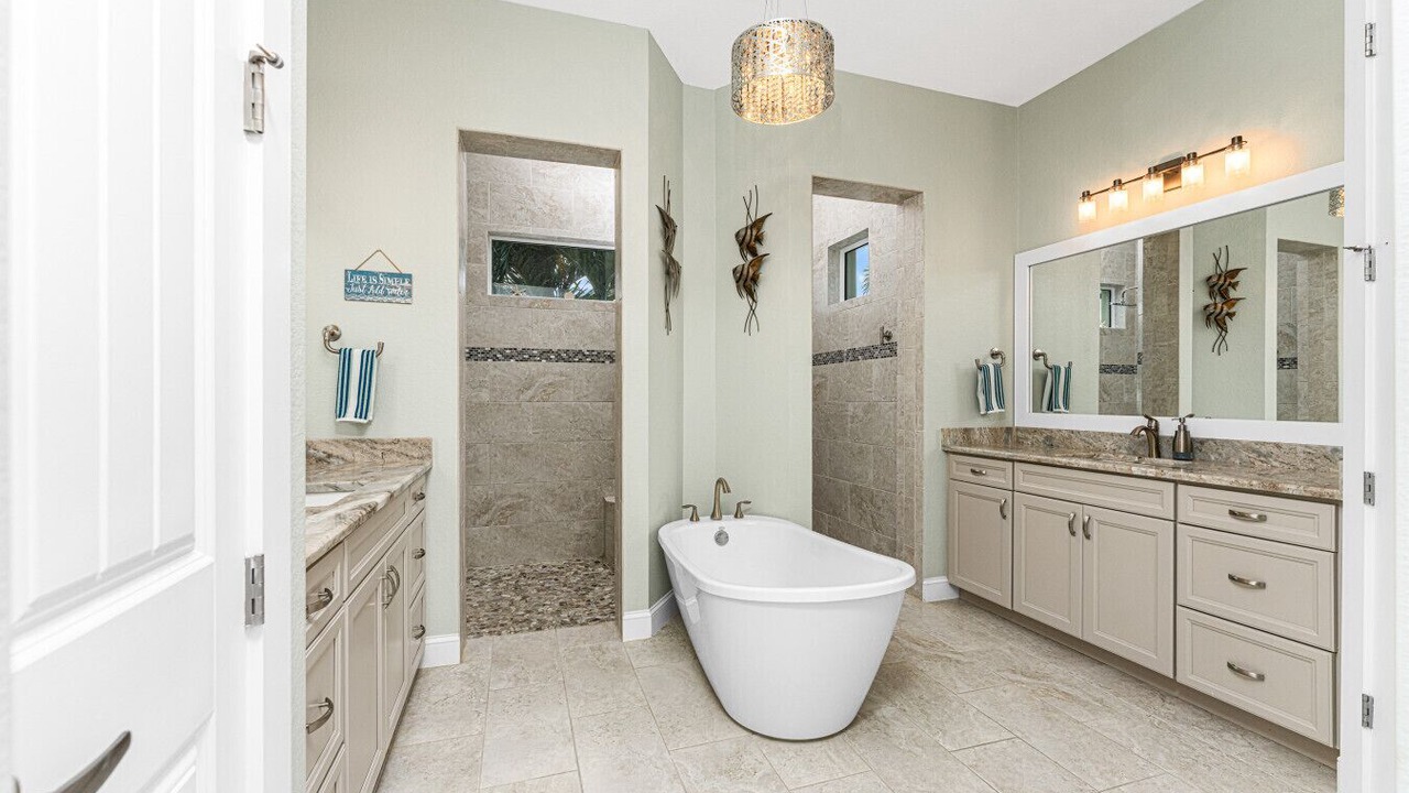 Photo of Bathroom in South Gulf Cove